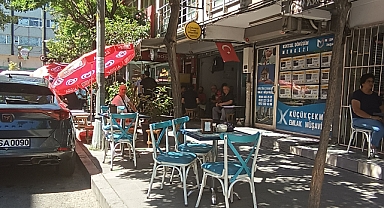 Kaldırım İşgalleri Vatandaşı Çileden Çıkardı: Çözüm Bekleniyor!