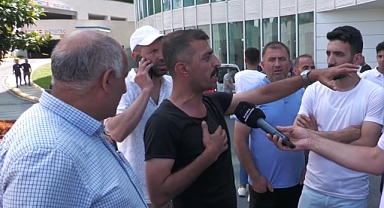 Küçükçekmece Pazarcıları Belediyeyi Protesto Etti: