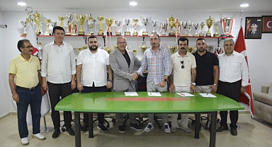 TFF Bölgesel Amatör Lig'de mücadele edecek olan İFA Spor 'da Hakan Çobanoğlu Dönemi Başladı