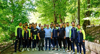  Küçükçekmece Sinop Spor'dan Sezon Öncesi Manevi Destek Ziyareti