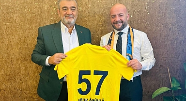 Küçükçekmece Sinop Spor'dan Kırkpınar Ağası Ufuk Özünlü'ne Ziyaret