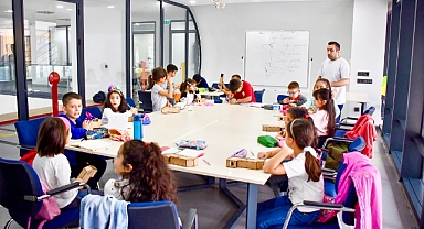 Esenyurt'ta sıradışı bir model: Eğlence ve eğitim bir arada