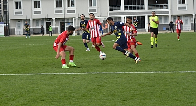 Küçükçekmece Sinopspor Liderlik Koltuğuna Yeniden Oturdu