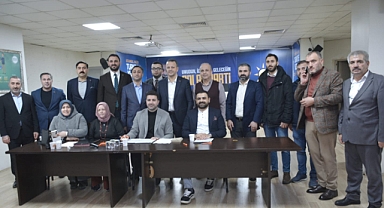 Küçükçekmece AK Parti'de İlçe Başkanlığı Yarışı Kızışıyor
