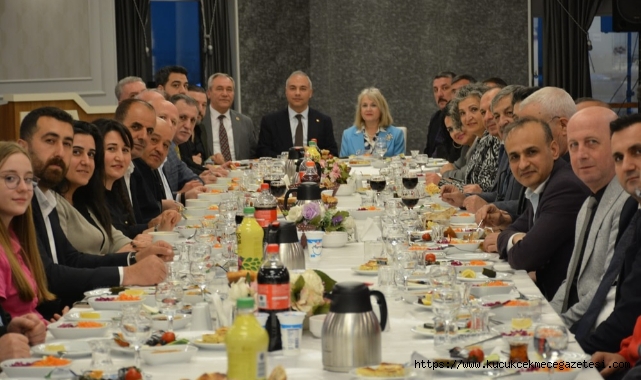 BBP'li Mehmet Cem Özel, Yerel Yönetim Temsilcileriyle İftar Sofrasında Buluştu