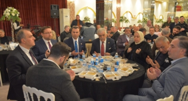 Küçükçekmece'de AK Parti ve STK'lar İftar Programında Bir Araya Geldi