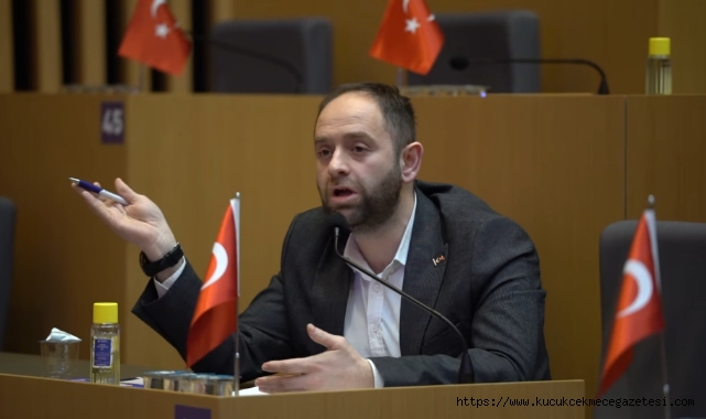 Küçükçekmece Meclisi'nde Gerilim Yükseldi: AK Parti'li Eyüp Astürk'ten Sert Sözler
