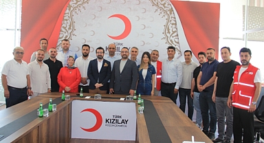 Av. Mustafa Umut Yalçın'dan Küçükçekmece Kızılay'a Ziyaret: