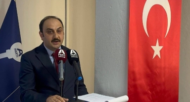 Anahtar Parti Bağcılar'da İlk Kongresini Yaptı: Fatih Ertürk Başkan Seçildi