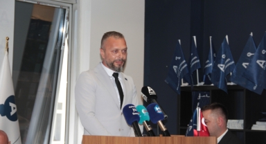 Küçükçekmece'de Siyasi Hamle: Anahtar Parti 1. Olağan Kongresini Yaptı 