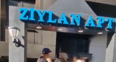 Cumhuriyet Mahallesi'nde Apartman Girişinde Yangın: 1 Kişi Hayatını Kaybetti