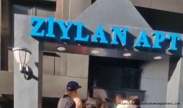 Cumhuriyet Mahallesi'nde Apartman Girişinde Yangın: 1 Kişi Hayatını Kaybetti