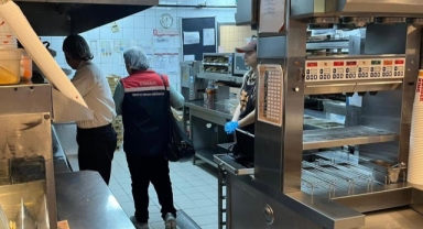 Küçükçekmece’de Gıda Denetimleri Sürüyor, Zabıta Eksikliği Tepki Çekiyor 