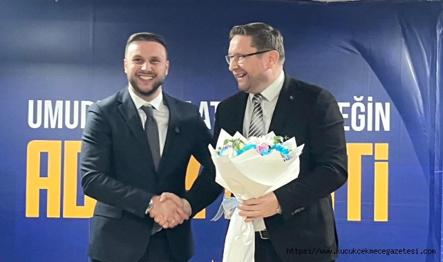 AK Parti Küçükçekmece'de Devir Teslim Töreni Gerçekleştirildi