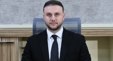 AK Parti Küçükçekmece'de Yeni Yönetim Açıklandı 