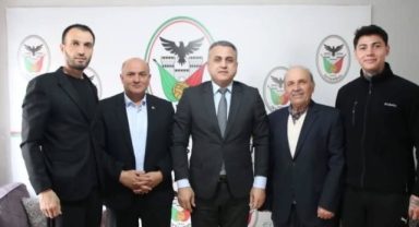 Küçükçekmece Kaymakamı Mustafa Anteplioğlu’ndan 1453 Spor Kulübü’nü Ziyaret etti 