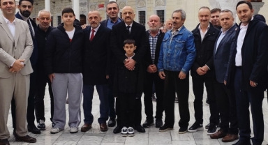 MHP’li Ekrem Sarısoy Sahaya İndi: İlk Durak Gültepe Mahallesi 